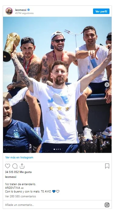 Messi-celebrating-the-victory